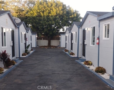 3713 W Imperial - Photo Thumbnail 5