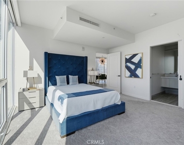 1050 S Grand - Photo Thumbnail 35