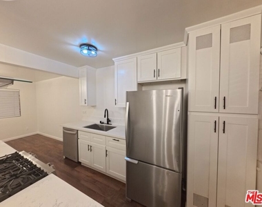 6607 N Figueroa Street - Photo Thumbnail 9