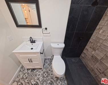 6607 N Figueroa Street - Photo Thumbnail 19