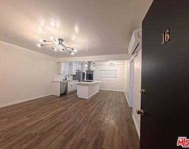 6607 N Figueroa Street - Photo Thumbnail 3