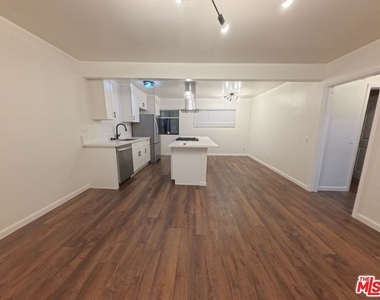 6607 N Figueroa Street - Photo Thumbnail 2