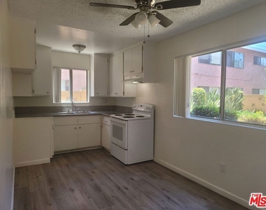 12634 Kalnor Avenue - Photo Thumbnail 2
