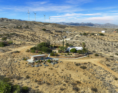 60781 Painted Hills Road - Photo Thumbnail 10