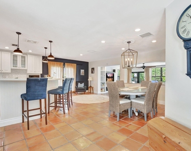 801 Sw 5th Street - Photo Thumbnail 5
