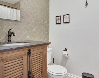 801 Sw 5th Street - Photo Thumbnail 20