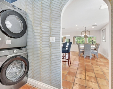 801 Sw 5th Street - Photo Thumbnail 36