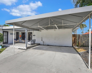 801 Sw 5th Street - Photo Thumbnail 3