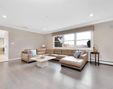 36 Prescott - Photo Thumbnail 17