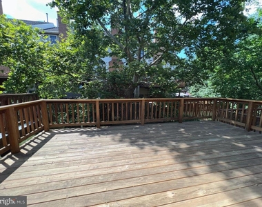 2104 Patty Lane - Photo Thumbnail 5