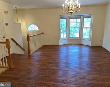 2104 Patty Lane - Photo Thumbnail 1