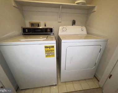 2104 Patty Lane - Photo Thumbnail 17