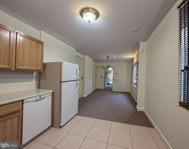 2045 N Carlisle Street - Photo Thumbnail 10