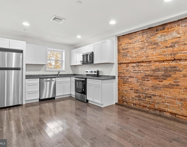 819 11th Avenue - Photo Thumbnail 5