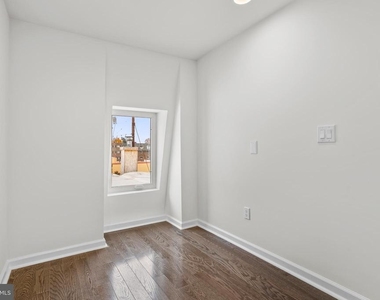819 11th Avenue - Photo Thumbnail 19