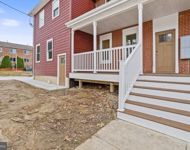 819 11th Avenue - Photo Thumbnail 1