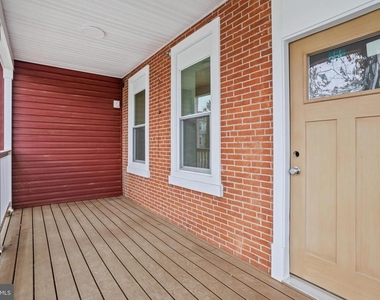 819 11th Avenue - Photo Thumbnail 2