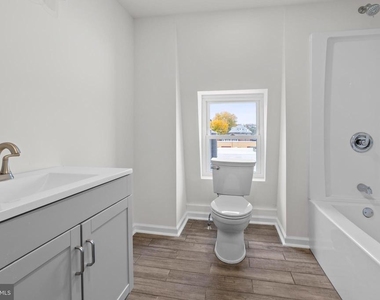 819 11th Avenue - Photo Thumbnail 15
