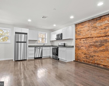 819 11th Avenue - Photo Thumbnail 4