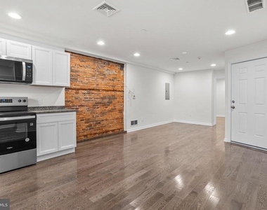819 11th Avenue - Photo Thumbnail 8