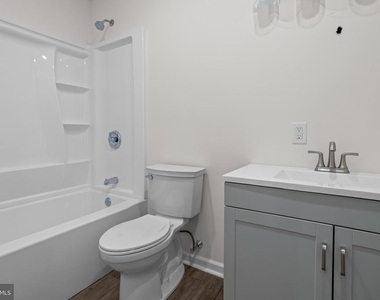 819 11th Avenue - Photo Thumbnail 13