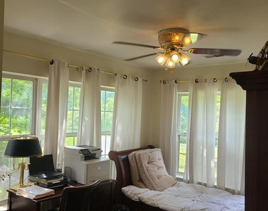 6602 Lake Park Drive - Photo Thumbnail 10