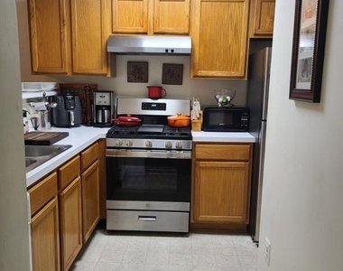 6602 Lake Park Drive - Photo Thumbnail 21
