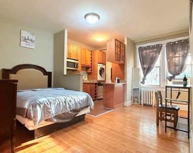 6645 Georgia Avenue Nw - Photo Thumbnail 2