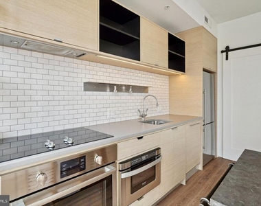 2030 8th Street Nw - Photo Thumbnail 5