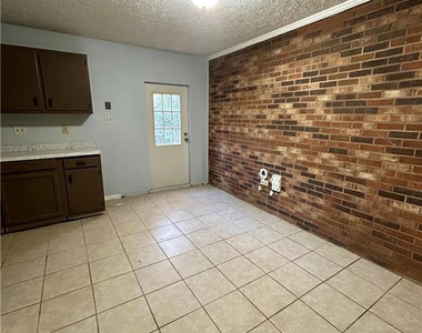 6320 Marykirk Drive - Photo Thumbnail 6