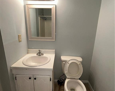 6320 Marykirk Drive - Photo Thumbnail 11