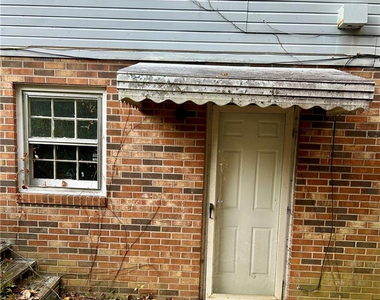 6320 Marykirk Drive - Photo Thumbnail 2