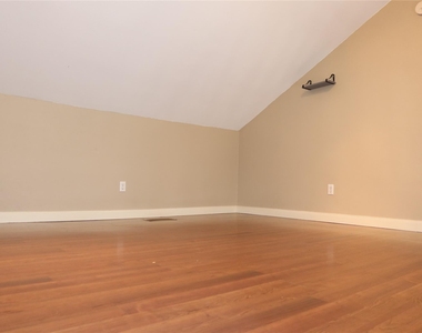 2210 Pearl St - Photo Thumbnail 19