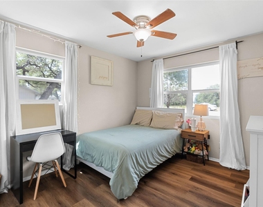 617 Johnson St - Photo Thumbnail 15