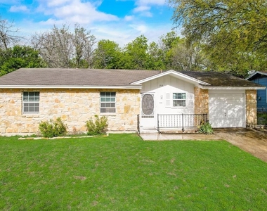 1208 S 19th St - Photo Thumbnail 3