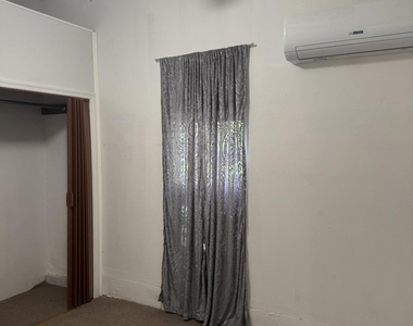 946 Spearing Street - Photo Thumbnail 12