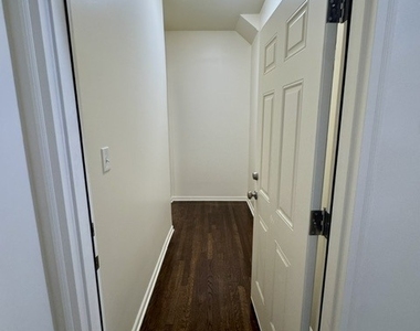 6212 S Bishop Street - Photo Thumbnail 2