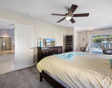 4516 Sw 21st Place - Photo Thumbnail 33