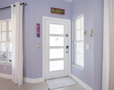 4516 Sw 21st Place - Photo Thumbnail 27