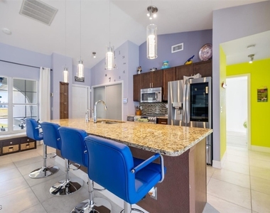 4516 Sw 21st Place - Photo Thumbnail 19