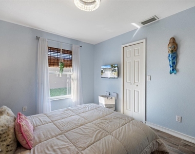 4516 Sw 21st Place - Photo Thumbnail 46