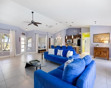 4516 Sw 21st Place - Photo Thumbnail 25