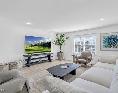 271 Broad Avenue S - Photo Thumbnail 1