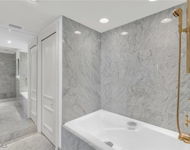 271 Broad Avenue S - Photo Thumbnail 8