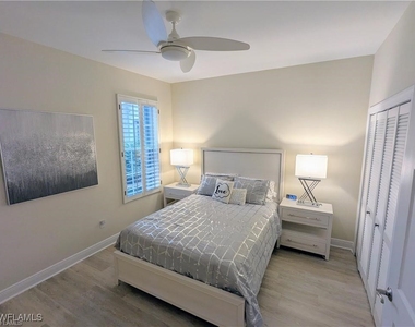 12839 Carrington Circle - Photo Thumbnail 10