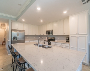 9590 Trevi Court - Photo Thumbnail 6