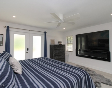 1555 Crayton Road - Photo Thumbnail 20