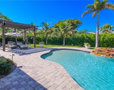 1555 Crayton Road - Photo Thumbnail 34