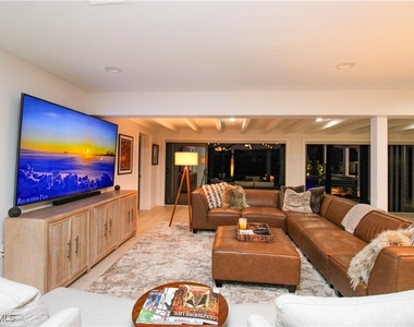 1555 Crayton Road - Photo Thumbnail 12