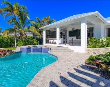 1555 Crayton Road - Photo Thumbnail 36
